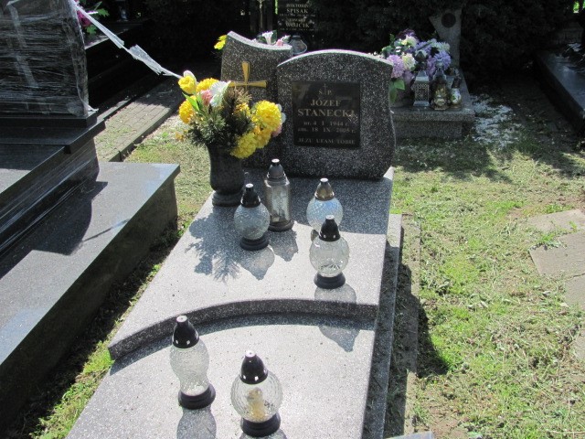 Grób Józef Stanecki